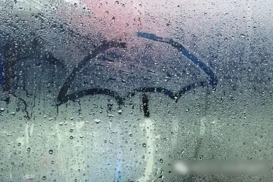 房间潮湿怎么办!不仅会发霉还会导致甲醛超标 房间潮湿怎么办!不仅会发霉还会导致甲醛超标