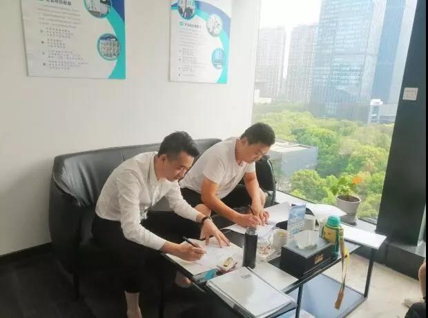 热烈祝贺张总签约创绿家山东省济南市县级代理！