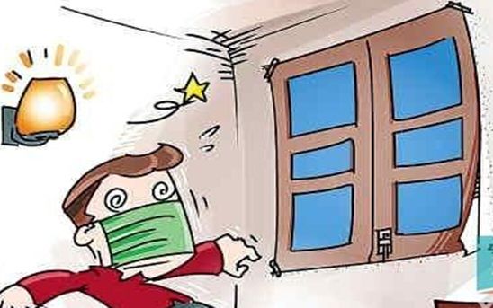 窗帘气味刺鼻、甲醛超标,业主还以为是天然气漏了……网友:新房子装修后怎么去甲醛?