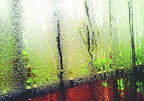 室内空气潮湿导致甲醛超标怎么办？